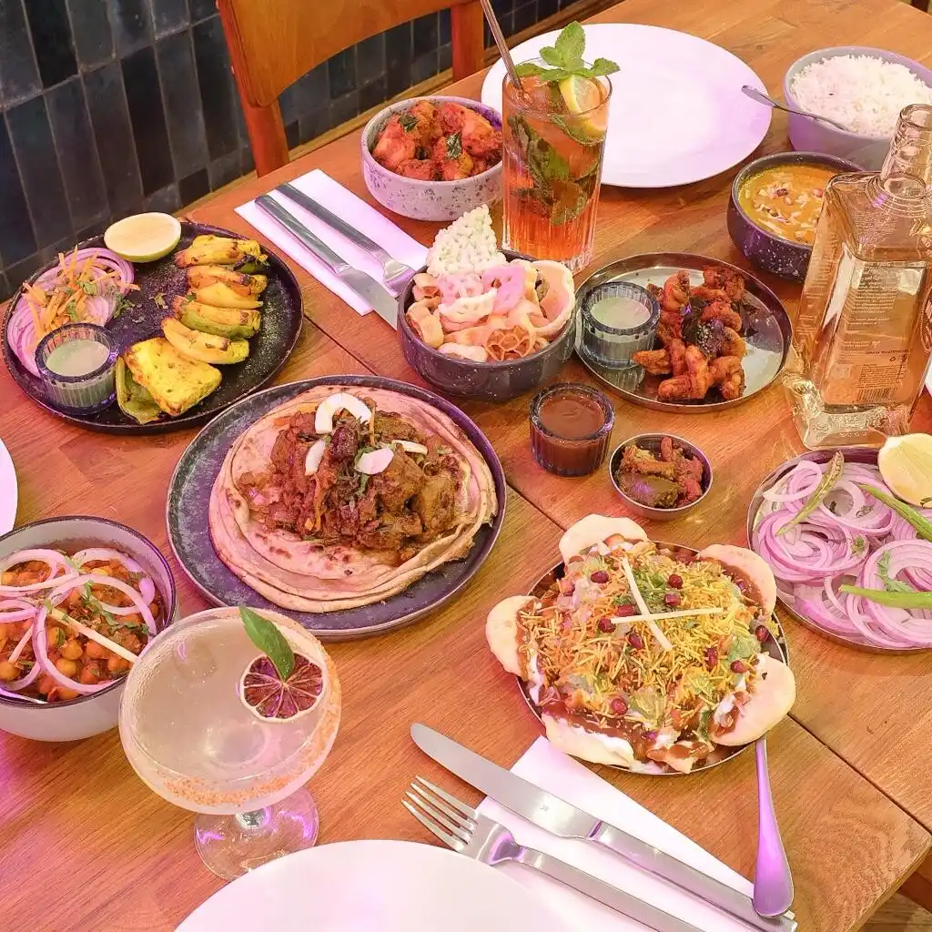 Biji’s - Table setting