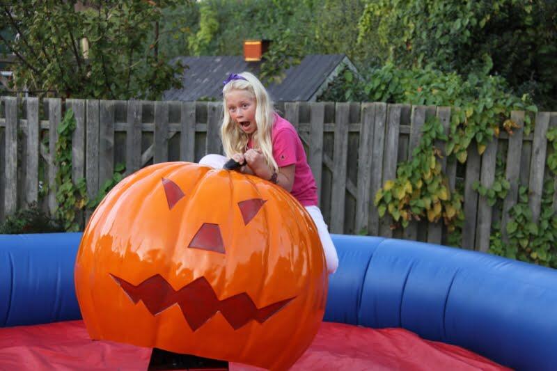 RodeoHalloween med betjening