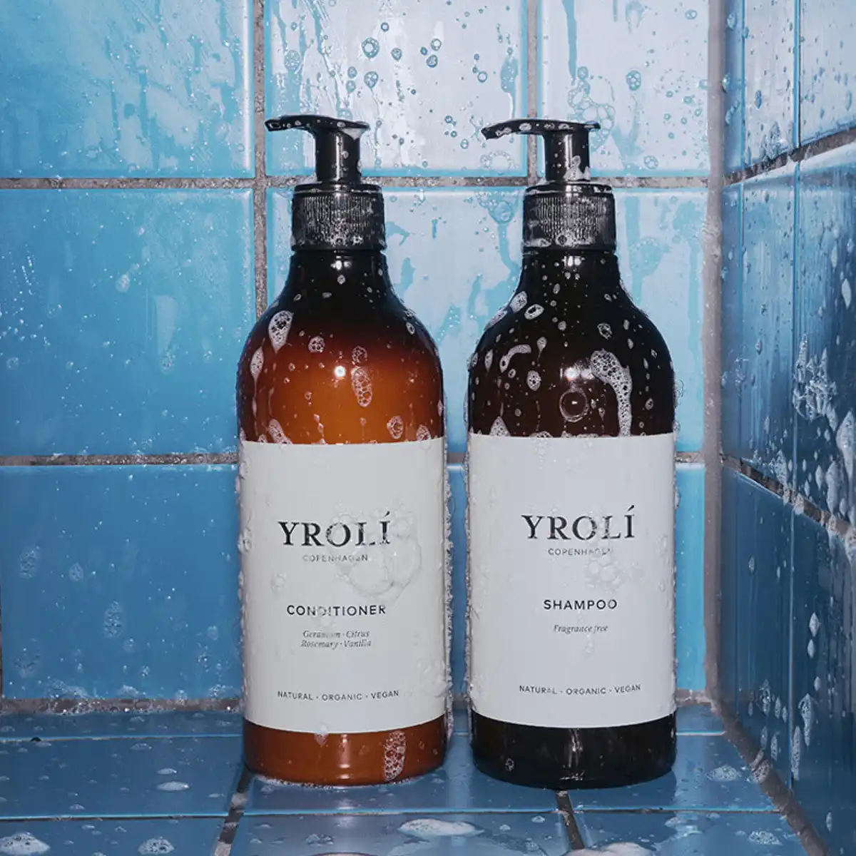 Yroli ApS - Fantastiske Yrolí produkter, som vises i et badeværelse