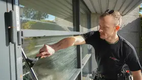 Window polishing