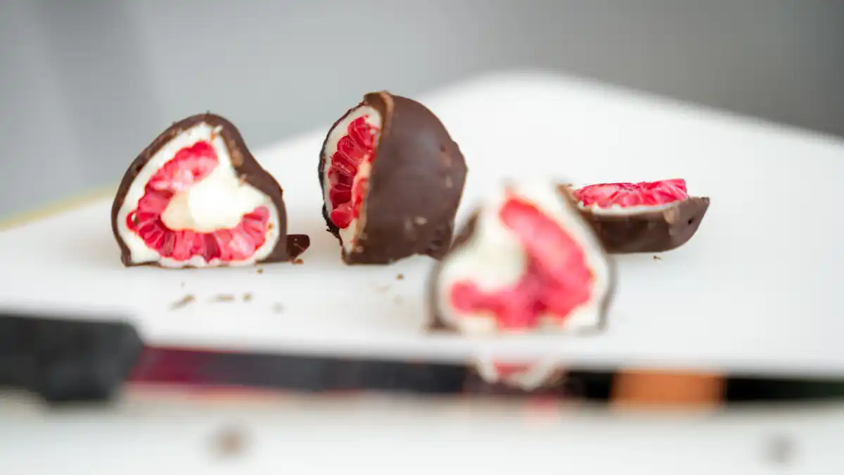 Velvet - Berries for the Soul - Chokoladeovertrukne hindbær