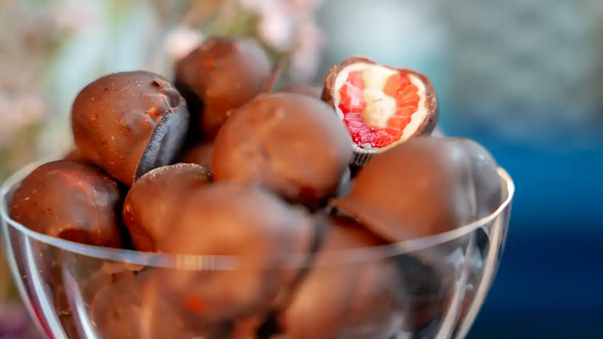 Velvet - Berries for the Soul - Chokoladeovertrukne hindbær