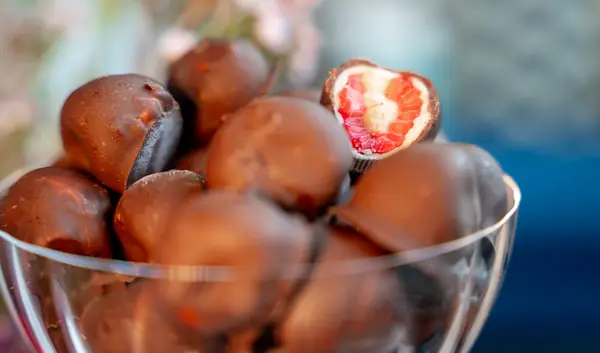 Velvet - Berries for the Soul - Chokoladeovertrukne hindbær