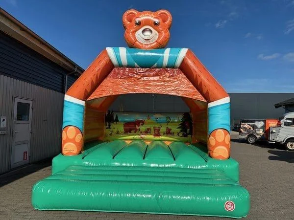 Bamse hoppeborg med tag