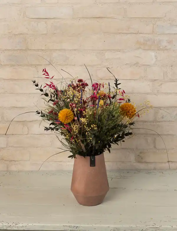 Living Flowers Buket (7474)