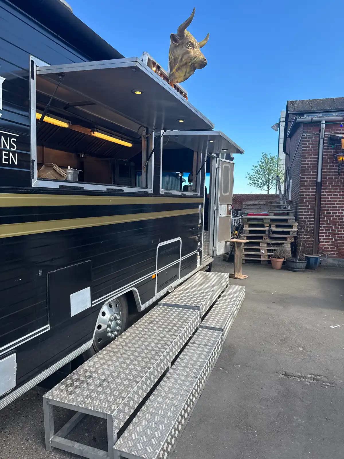 Madhosmads ApS - Åben og klar til at gøre kunderne glade