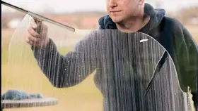 Window polishing