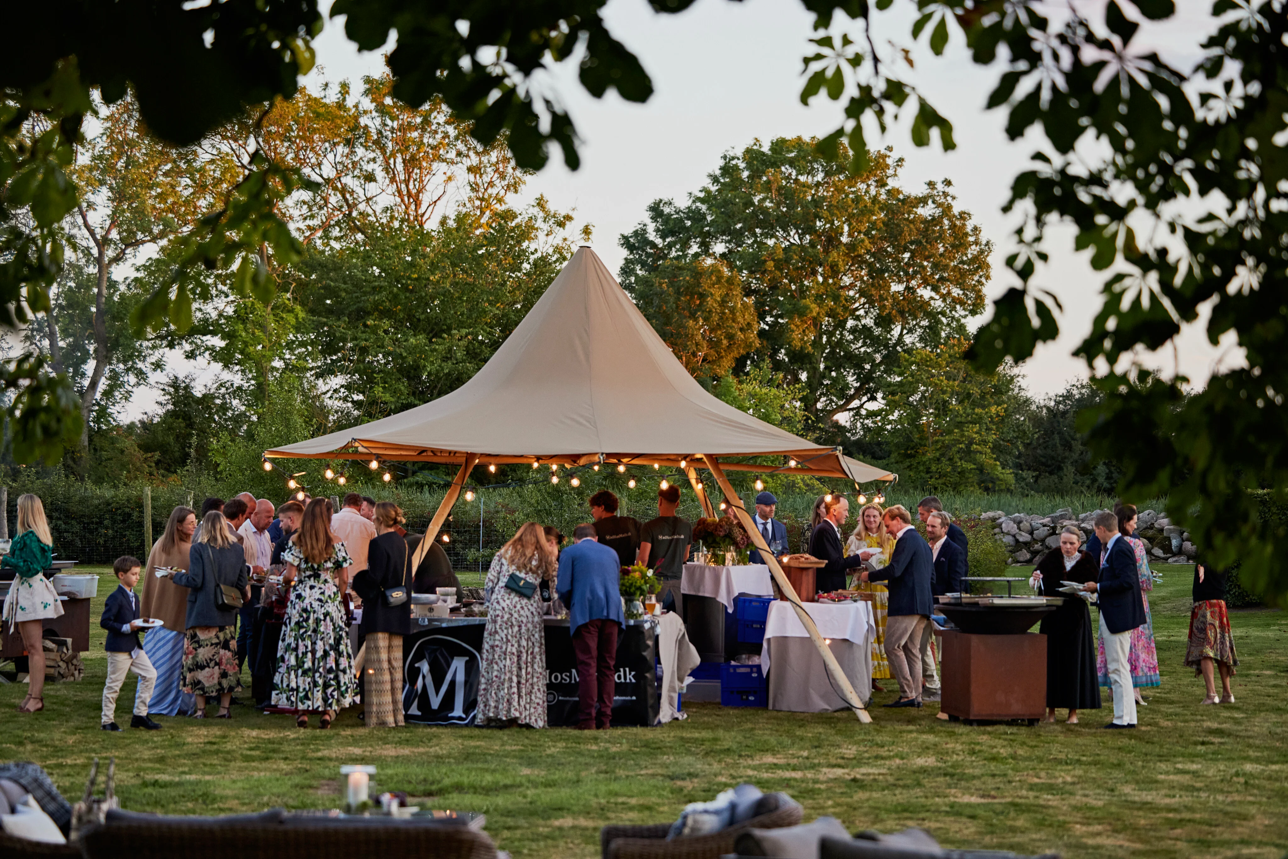 Madhosmads ApS - Stor havefest hvor vi leverede den fulde pakke