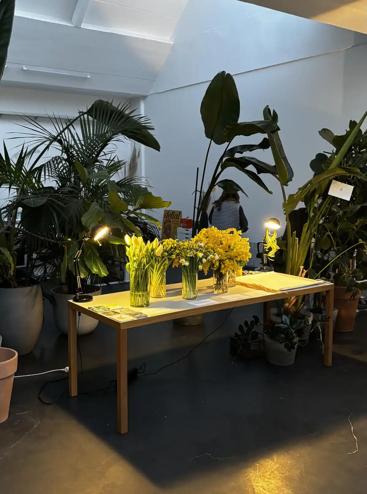 LUST.6 - Flower Bar for a Networking Event